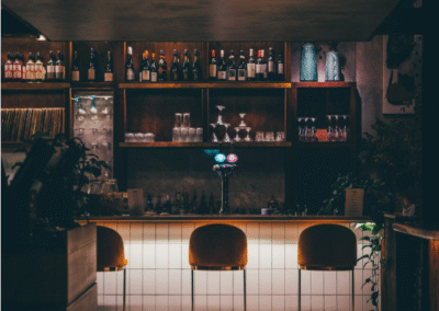 London intimate cocktail bar escort date setting